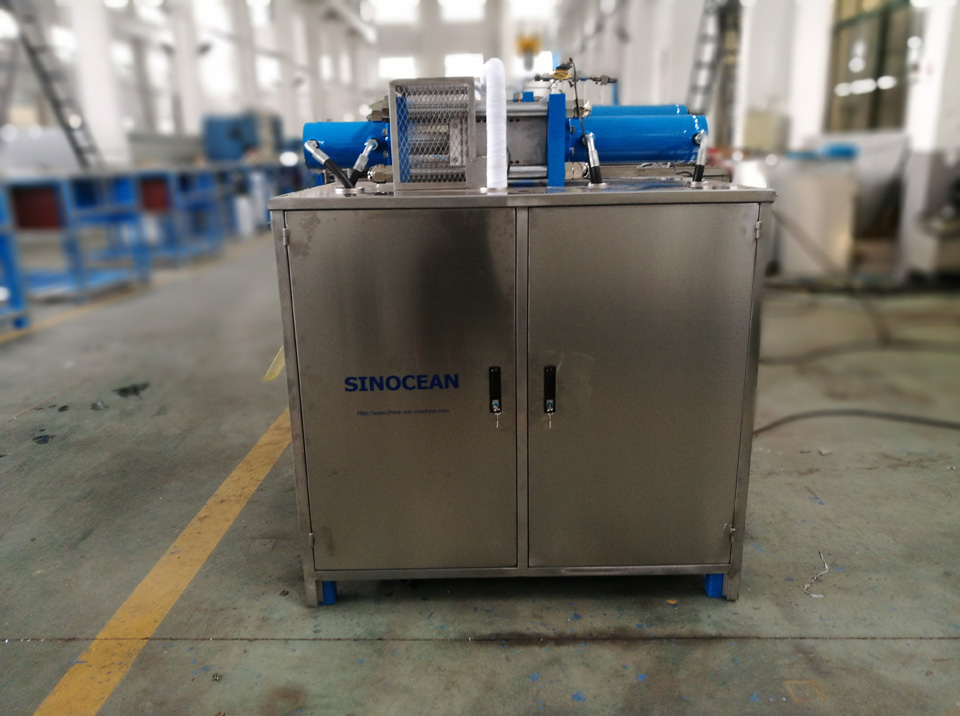 Brand new dry ice machine shipping for United Arab Emirates